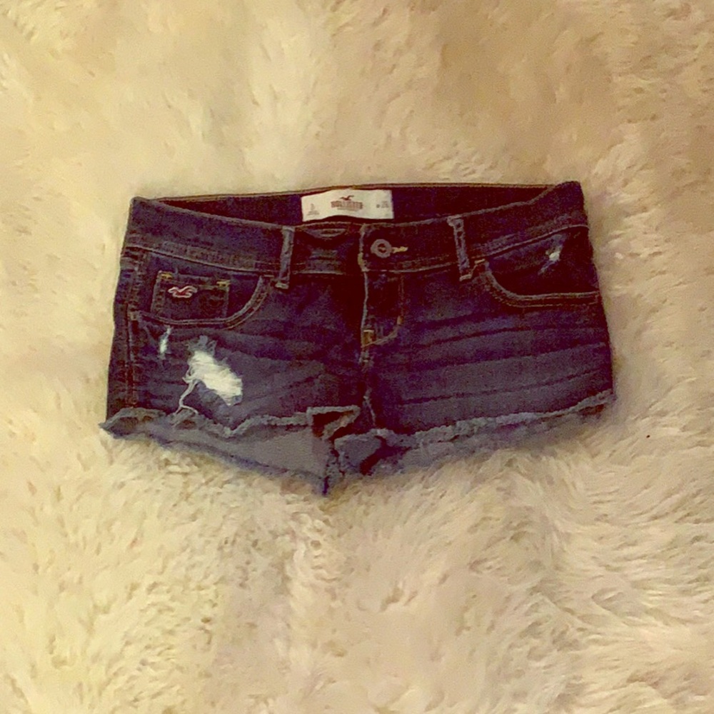 Hollister jean shorts - gently worn SIZE 3